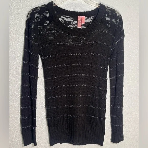 DOLLED UP by Fang Cute & Sexy Black Sweater w/Lace & Metallic Details Size S - Picture 1 of 10